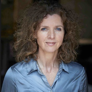 Esther Kluwer